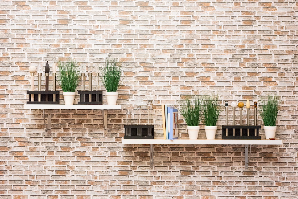 Wall Décor Ideas Using Shelves