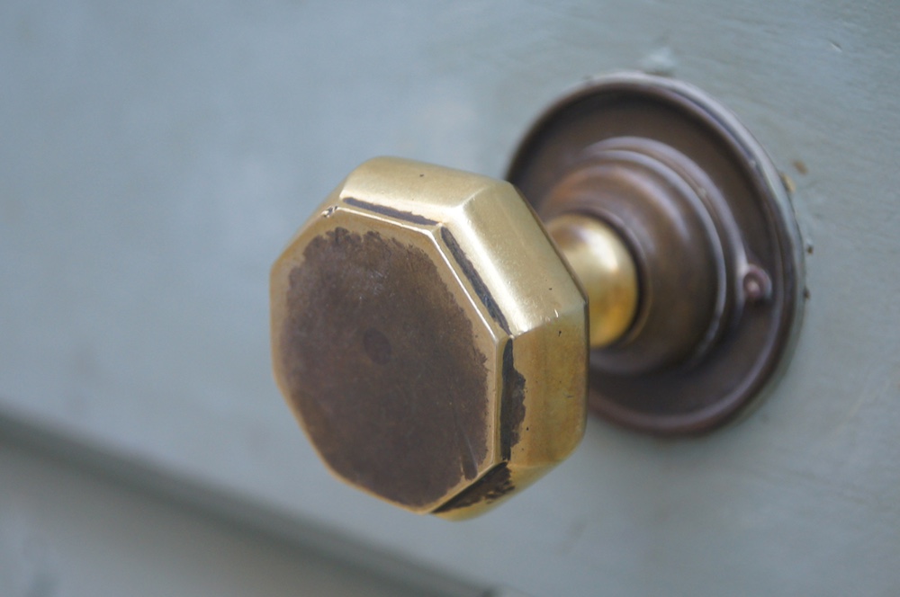 Octagonal Shape Door Knob