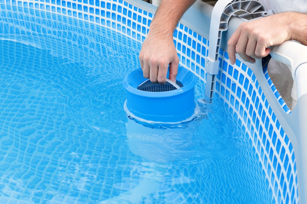 Pool Skimming 