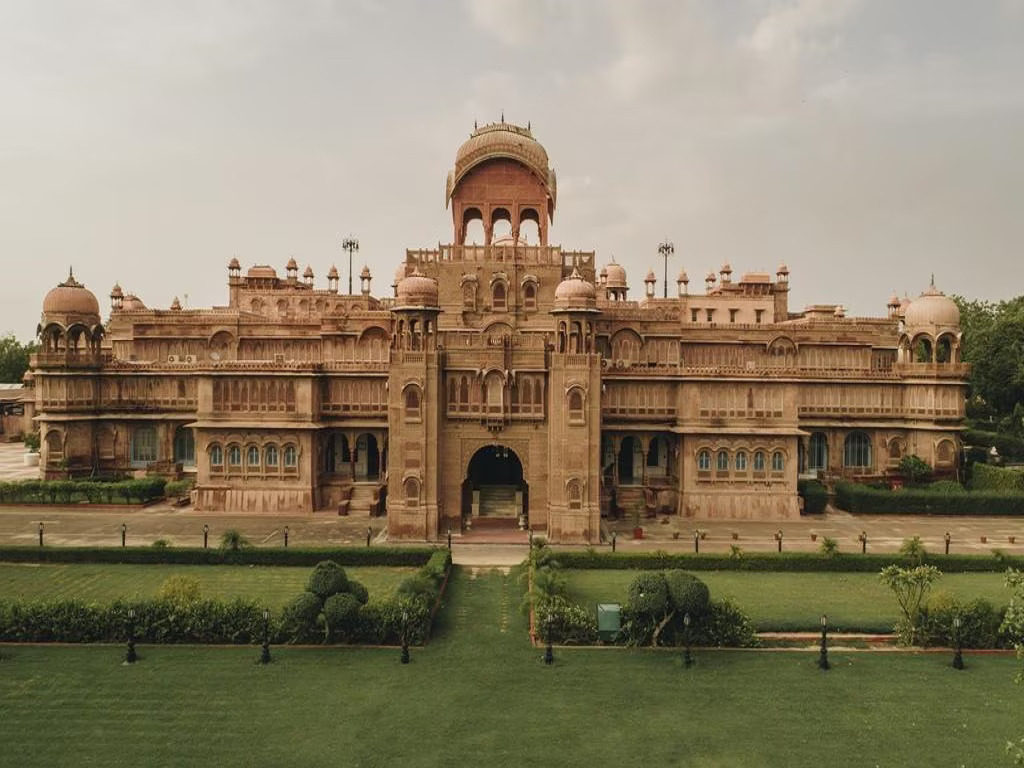 Laksmi Niwas Palace