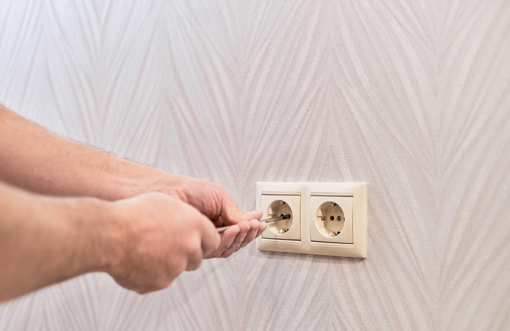 Non-Functioning Outlets