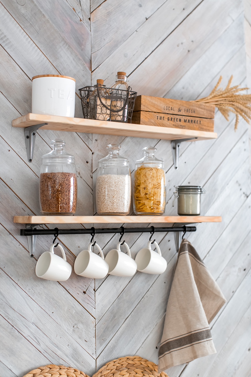 Shelves and Racks to Utilise Vertical Space