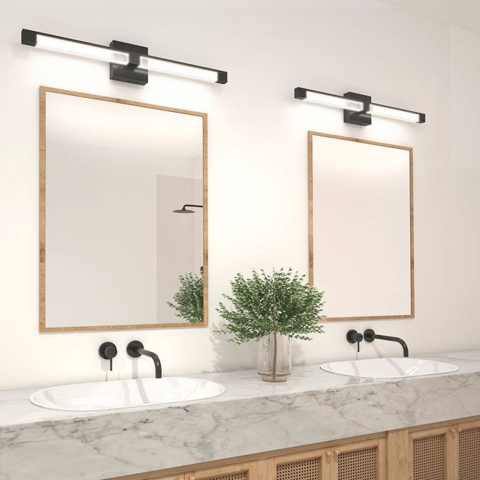 Vanity light
