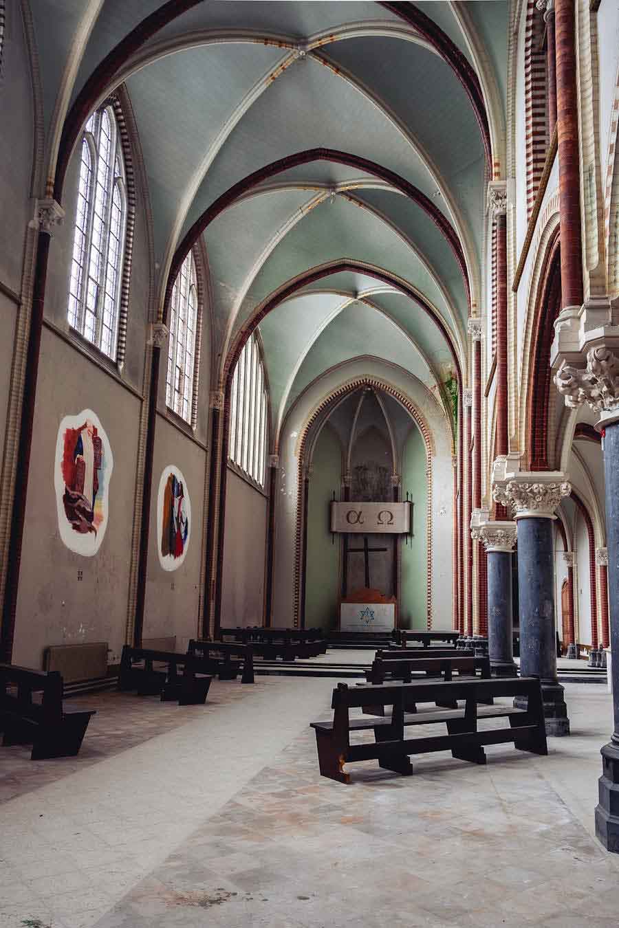 Cloister Vaulted Ceiling