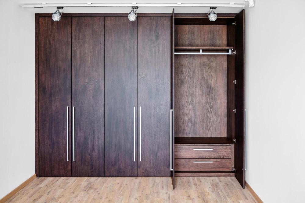Veneer Closet Door