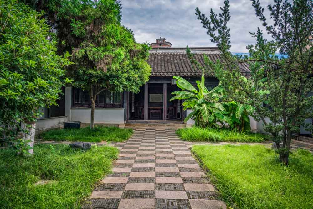 Lush Greens All-Around