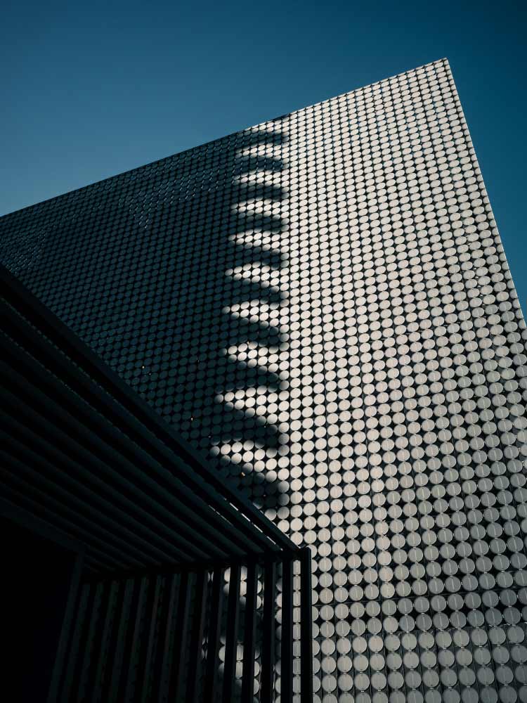 Rotating Disc Kinetic Façade of RMIT Design Hub in Melbourne