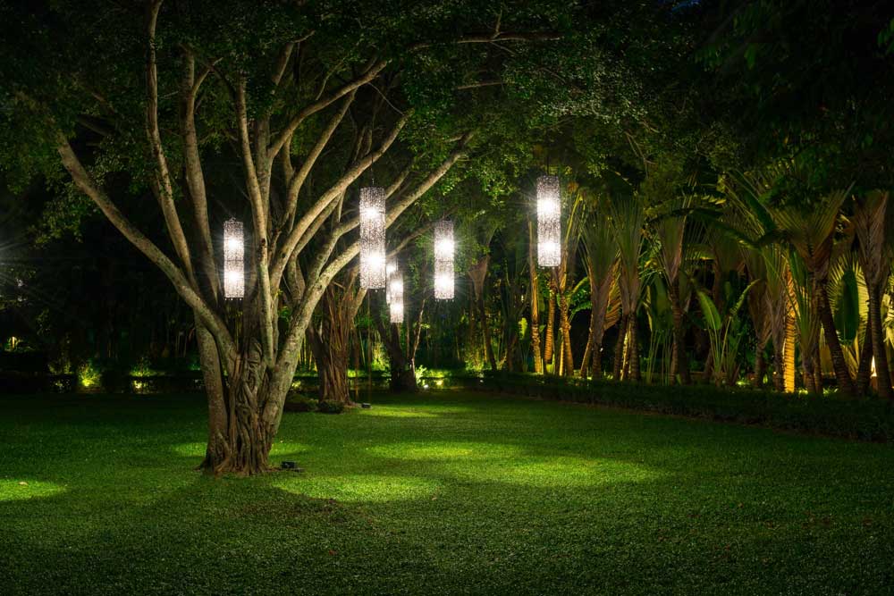 Boosting Security with Outdoor Lighting Boosting Security with Outdoor Lighting