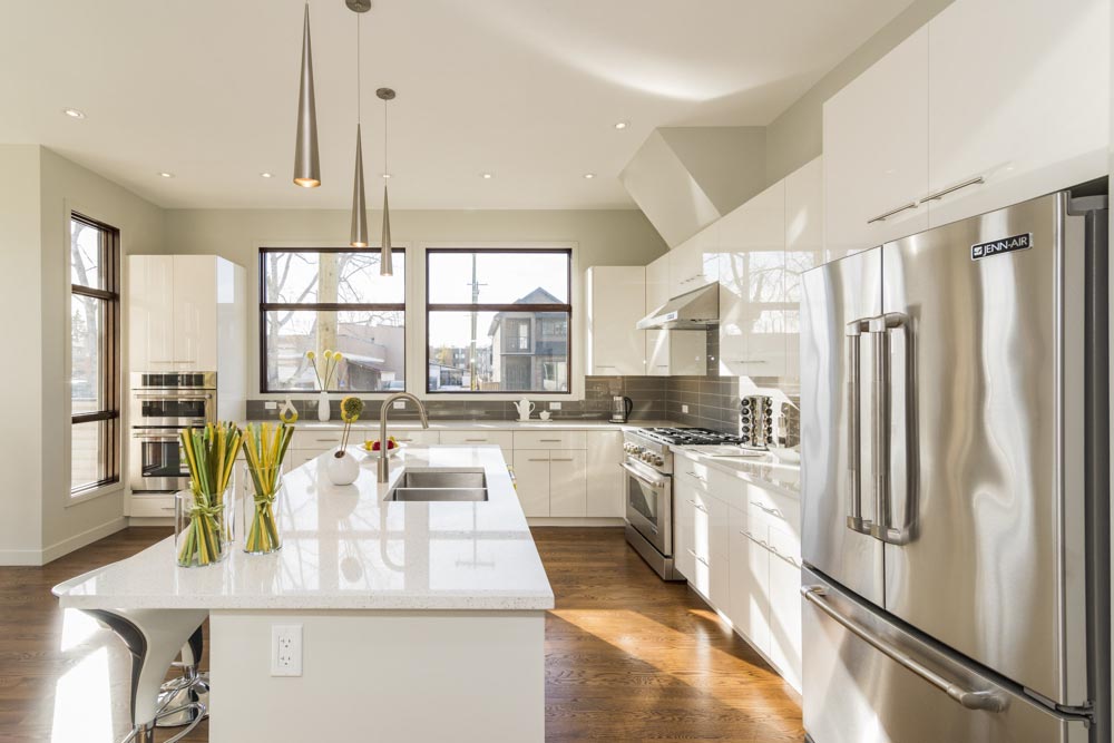 Co-ordinate Colours and Finishes of Cabinets and Appliances 