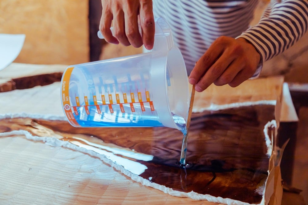 Making of Epoxy Resin Table