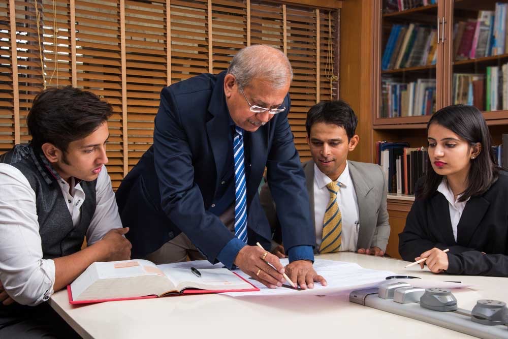 Understanding the Role of Valuers Understanding the Role of Valuers