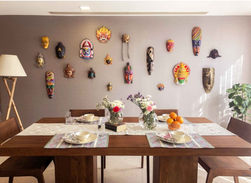 Dining Space that Seamlessly Blends Art and Hospitality