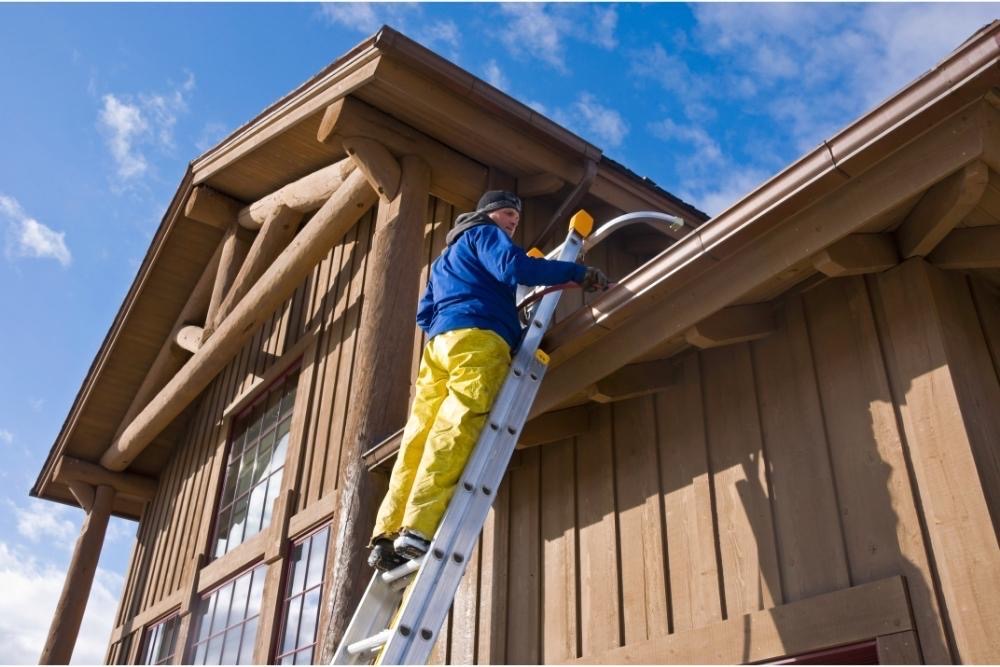 How Gutter Cleaning Machines Transform the Process