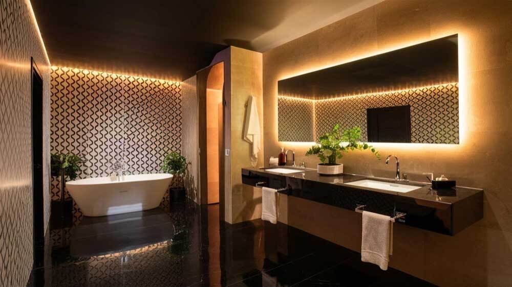 Statement Lighting Features Statement Lighting Features