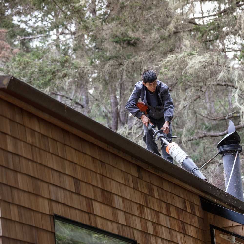 Vacuum Systems for Gutter Cleaning