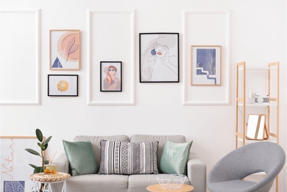 Statement Pieces on Living Room Wall Statement Pieces on Living Room Wall
