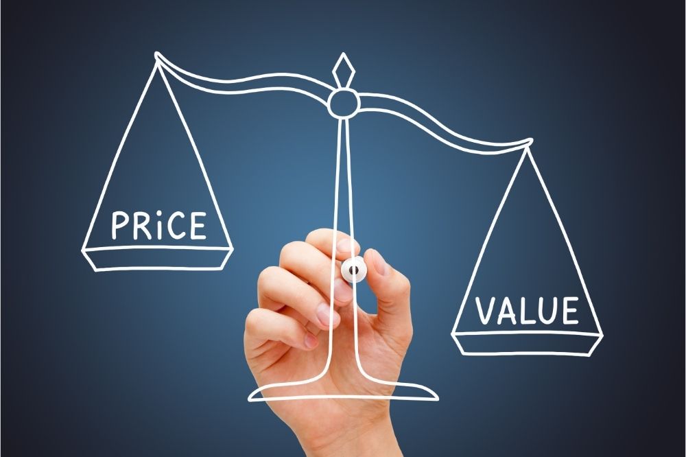 Risk of Selling Your Home to a Cash-Buying Company is Less Market Value Risk of Selling Your Home to a Cash-Buying Company is Less Market Value