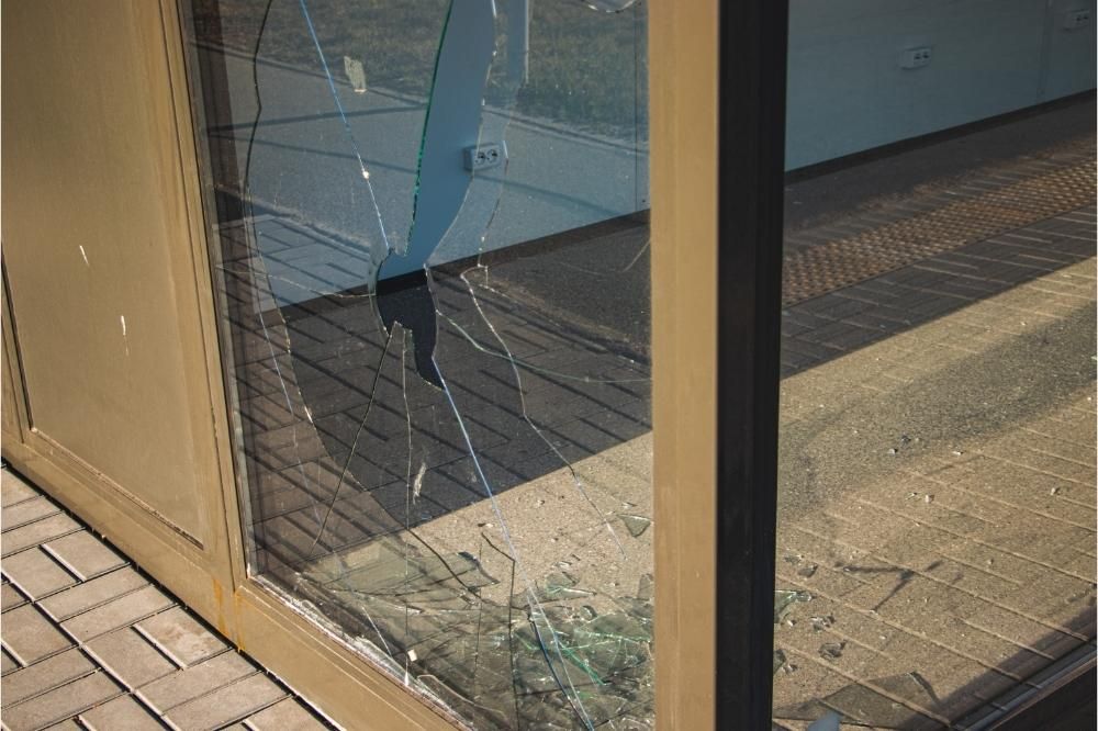 Glass Damage due to Sunlight Glass Damage due to Sunlight