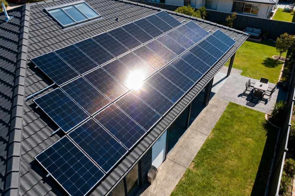 Orientation and Sunlight Direction for Installing Solar Roof System of Home Orientation and Sunlight Direction for Installing Solar Roof System of Home