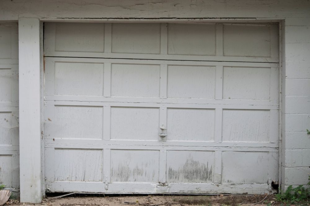 Damaged Garage Door Difficult to Open