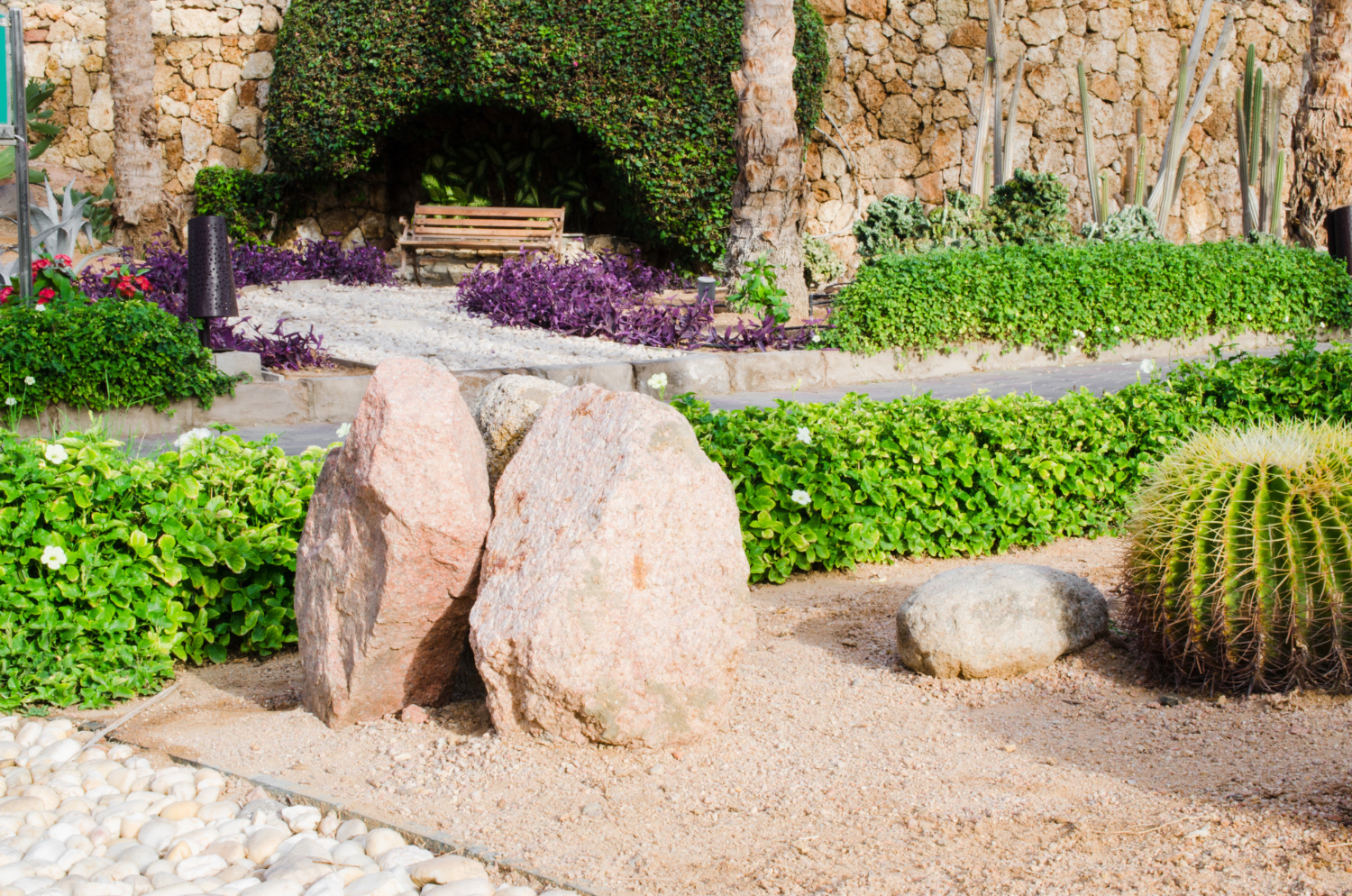 Front Yard Boulder Landscape Design Ideas