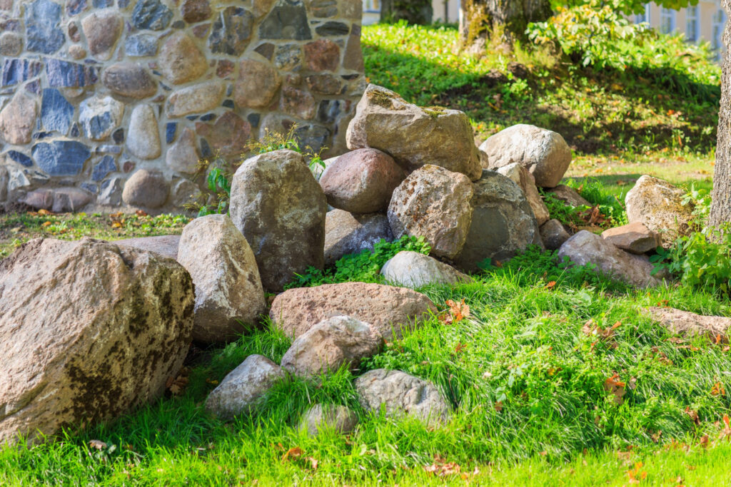 How to Use Large Rocks in Landscaping