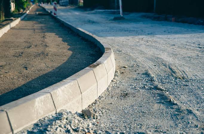 Kerb (Curb)