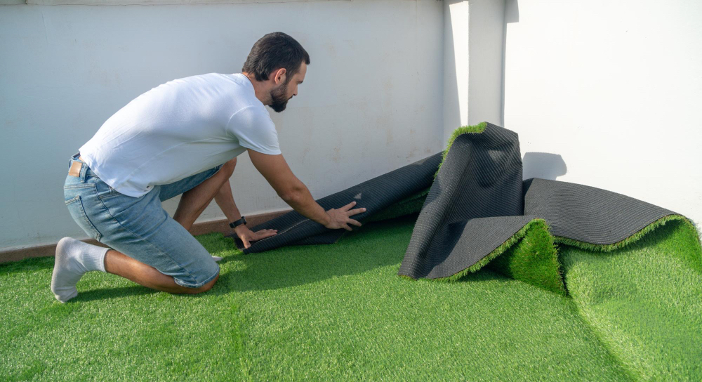 Allowing Glue to Contact the Grass Fibres